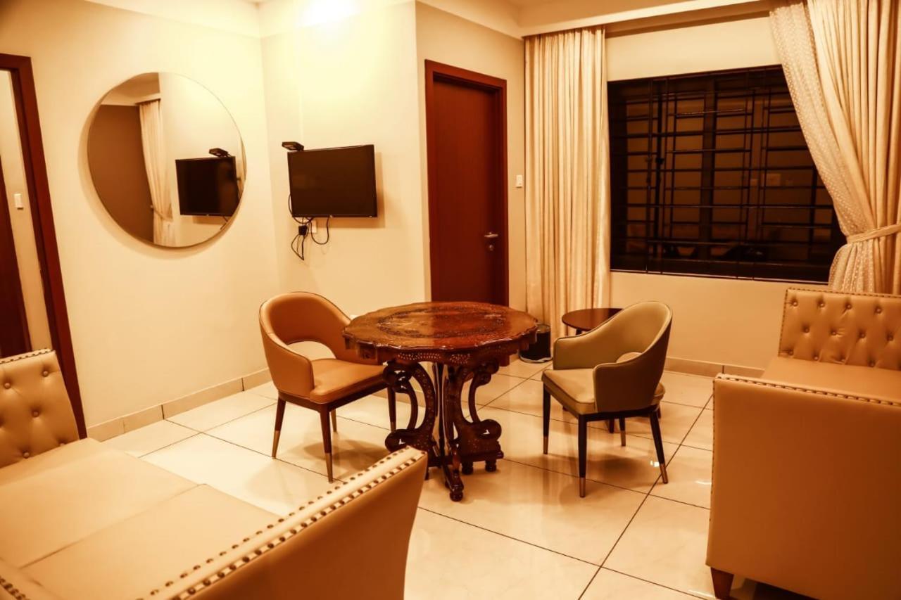 Hotel New York Square Kottayam Exterior photo